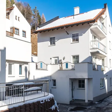 Modern Apartment In Fiss At Ski Bus Stop *